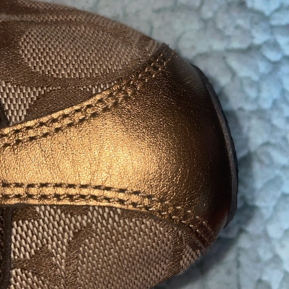 Coach shoes size 6 and a half USA - Picture 4 of 7